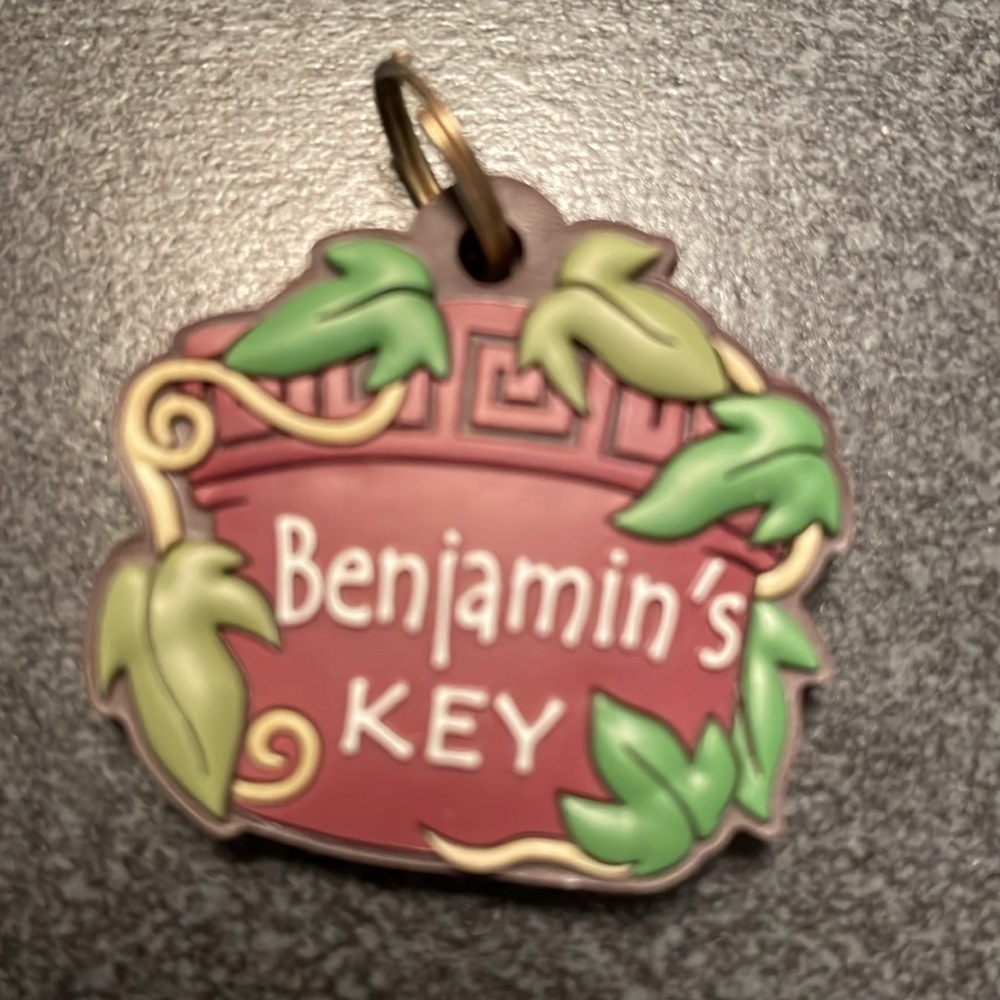 Benjamin Key 🔑 Cover H&H identifies your special key